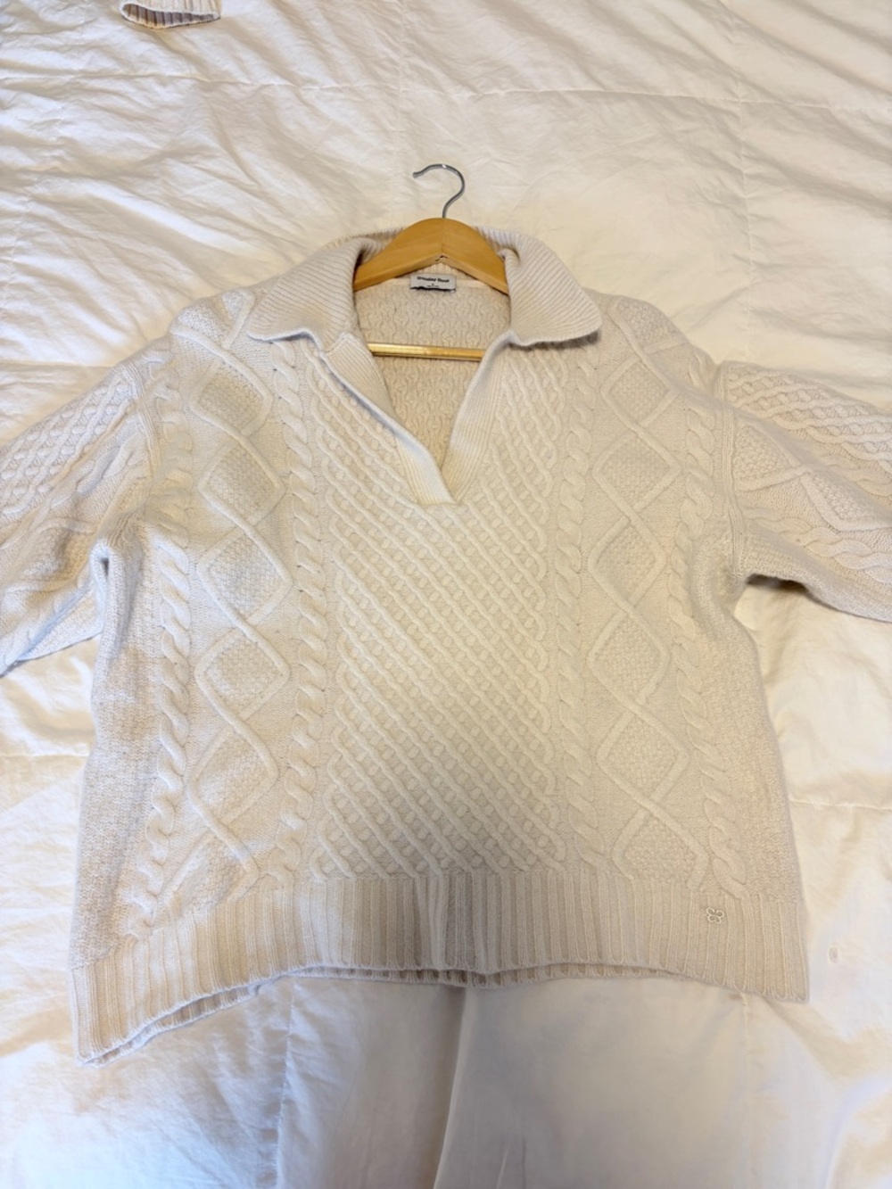Aritzia Merino Wool Cream Cable-Knit V-Neck Sweater
